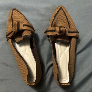 NWOT Stretch Brown Loafers with Bow Detail